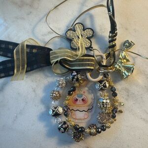 Baby three love keychain SECRET